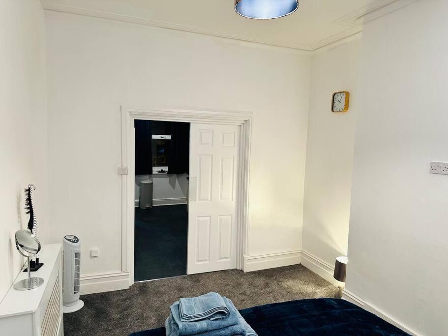 Bespoke 2 Bedroom Apt Derby City Exteriör bild